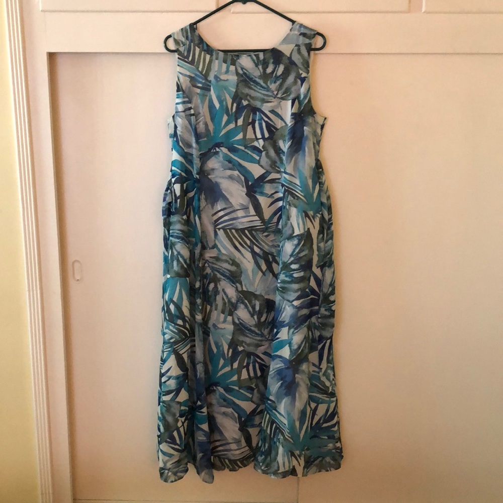 Evan-Picone lined dress with front ties.